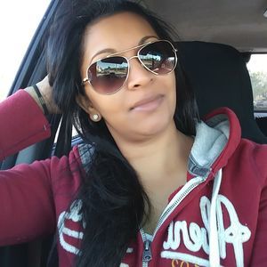 Meet your Posher, Annie